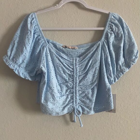 Juniors’ NWT SO Eyelet Cinch Front Puff Sleeve Cropped Top Light Blue Size XXL - Picture 2 of 8